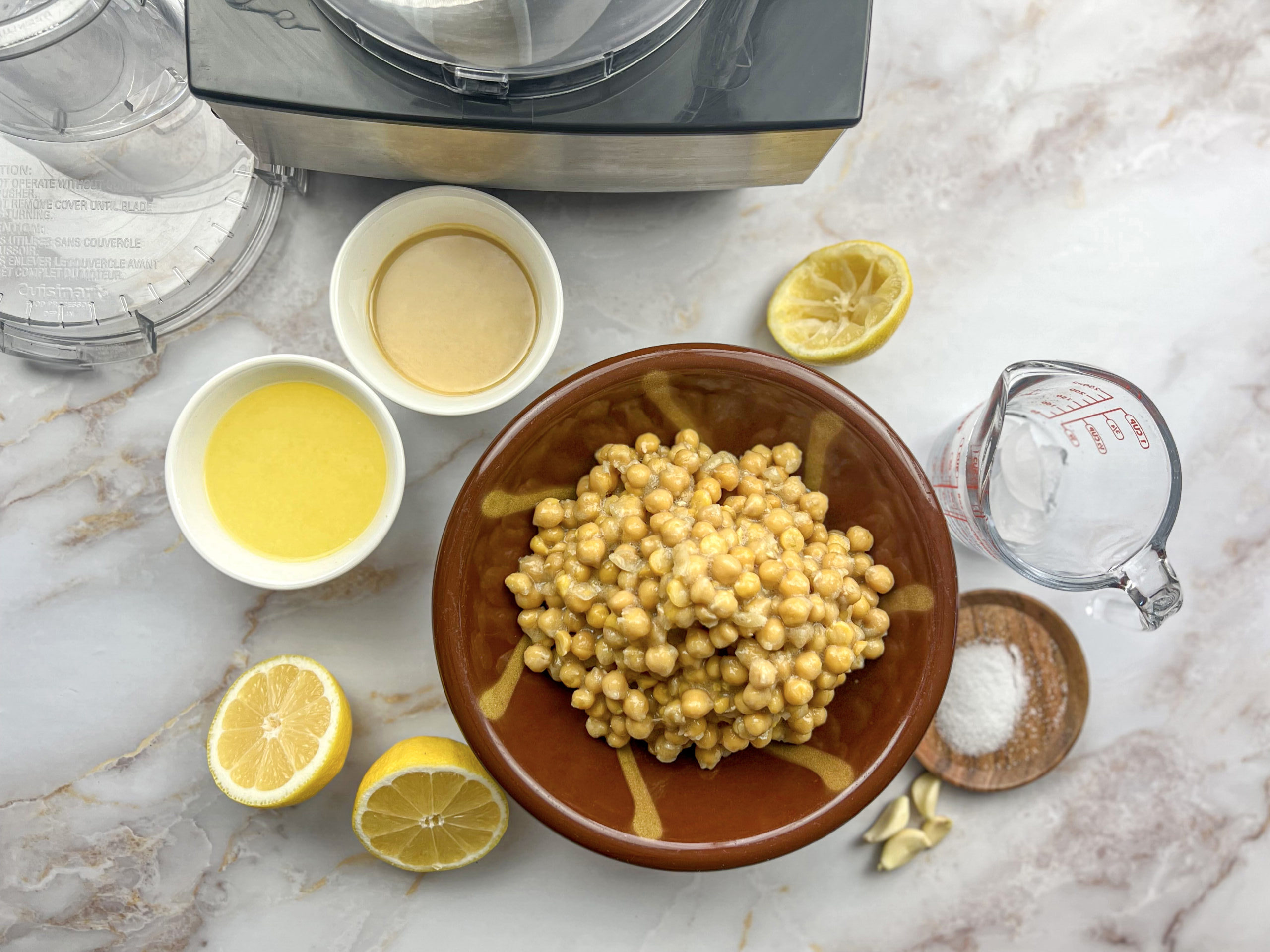 Hummus ingreidnts are measure and ready 