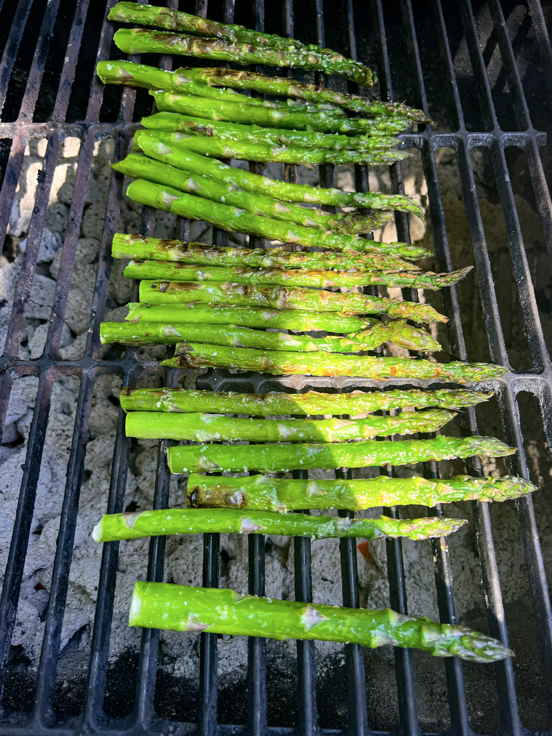 Grilled Asparagus With Pomegranate Molasses Dressing