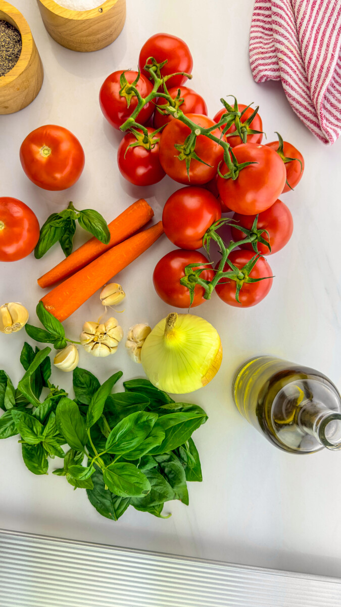 Fresh Ingredients for Flavorful Spaghetti Sauce