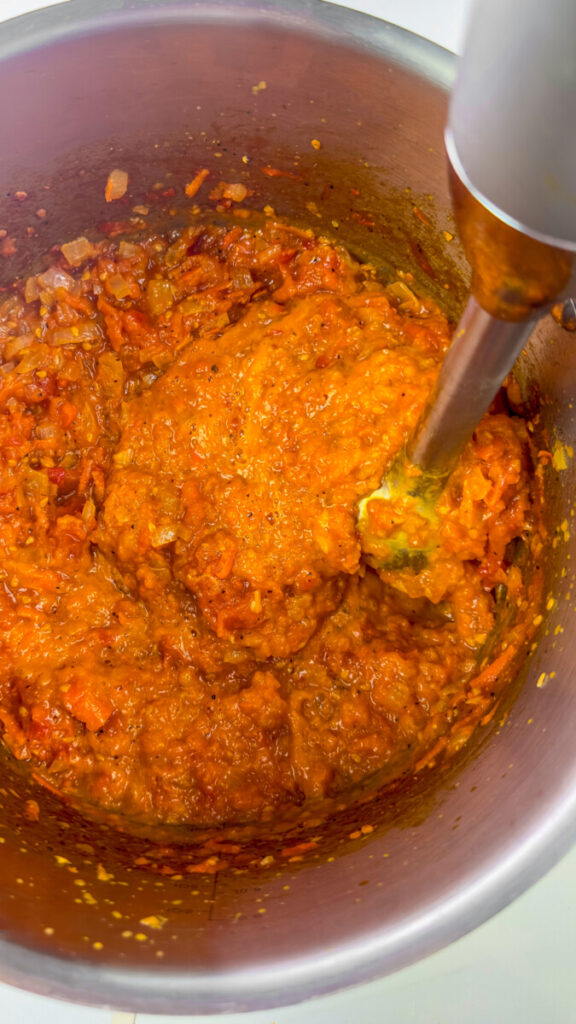 Roasted Tomatoes & Garlic Spaghetti Sauce - Rana's Recipe