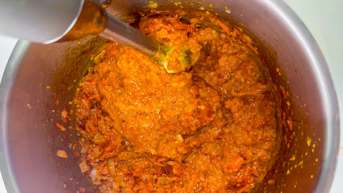 Creating a Smooth Romesco Sauce with an Immersion Blender